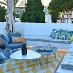 Yellow Jasper - Gemstone Getaway Hébergement de vacances Marbellac
