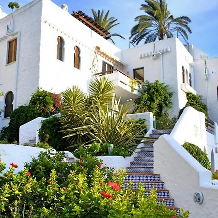 Yellow Jasper - Gemstone Getaway Vakantiehuis *