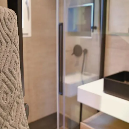 Yellow Jasper - Gemstone Getaway Vakantiehuis *