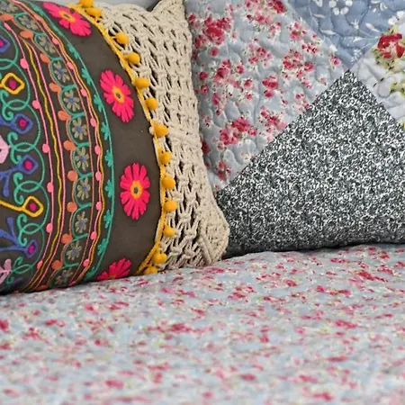 Yellow Jasper - Gemstone Getaway * Marbella