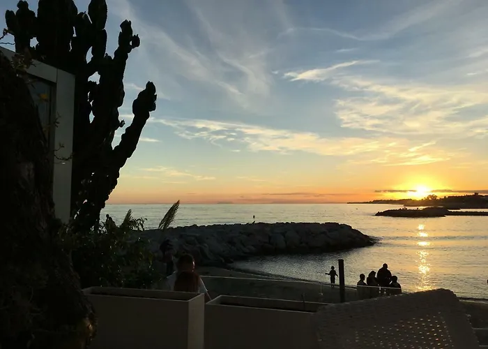 Yellow Jasper - Gemstone Getaway Tatil Evi