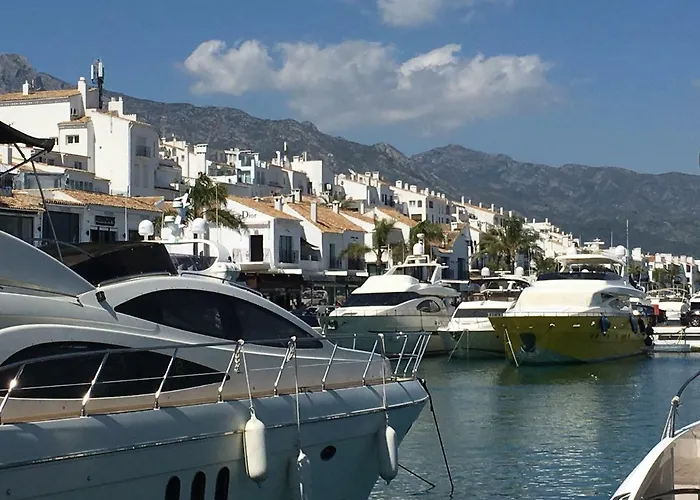 Yellow Jasper - Gemstone Getaway Tatil Evi Marbella