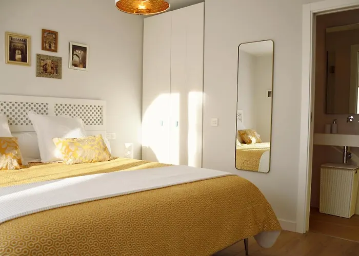 Yellow Jasper - Gemstone Getaway Tatil Evi