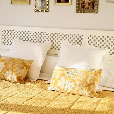 Yellow Jasper - Gemstone Getaway Feriehus *
